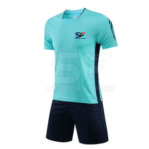ชุดฟุตบอลสำหรับผู้ชายชุดทีมฟุตบอลแบบปรับแต่งได้และกางเกงขาสั้นชุดฟุตบอลแห้งเร็ว - Product Image 1