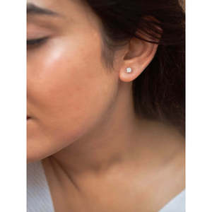 Lab Grown 0,50 Carat Solitaire Stud Pendientes de diamantes Diseño elegante y lujoso de pernos - Product Image 1