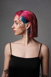 Shampoo Mac Strong, résistant à l'humidité, sans cruauté, avec effet volumateur et brillant longue durée, rendement élevé, léger, facile à enlever, fabriqué en Italie - Product Image 2