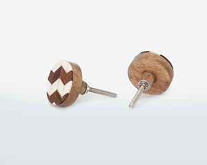 Présents par STAR CRAFTS INDE Famille Meubles Armoire Matériau Naturel Tiroir Bois et Métal Incrustation Poignées de Porte Boutons Ronds en Bois - Product Image 3