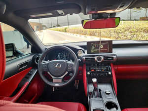 Sedán F SPORT AWD 2023 USADO Y ECONÓMICO, CUERO, 4.5L, Automático, Techo Panorámico, Luces Diurnas LED de Alta Potencia - Product Image 3