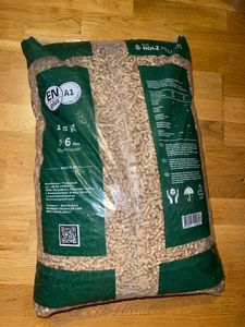 100% granulés de bois de pin/chêne/épicéa dans des sacs jumbo de 15kg bâtons de 6mm de diamètre distributeur de chili de haute qualité en gros - Product Image 3