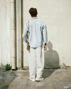 Boxy เสื้อเชิ๊ตผู้ชายผ้าฝ้ายลายทางแขนยาว, เสื้อเชิ๊ตผู้ชายผ้าฝ้ายระบายอากาศได้ดีกระดุมเดียวสำหรับฤดูใบไม้ร่วง - Product Image 2