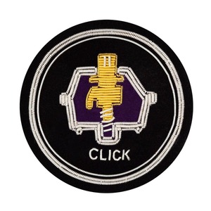 Venta al por mayor OEM nuevo diseño personalizado de alta calidad hecho a mano bordado lingotes insignias nuevo estilo OEM servicio bordado insignia - Product Image 5