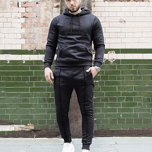 Vente en gros de survêtements de sport 2 pièces pour hommes, ensemble de survêtements en polyester stylé, logo personnalisé, survêtement de sport écologique grande taille - Product Image 5