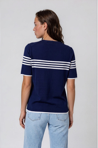 Pull en tricot rayé bleu marine à col rond et manches courtes pour femme, en coton respirant, style nautique, à porter toute l'année - Product Image 3