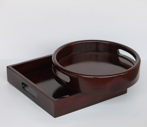 Venta al por mayor personalizable marrón oscuro hecho a mano bandeja cuadrada de madera para servir con asa con logotipo impresión fabricante diseño - Product Image 6