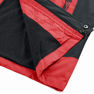 Venta al por mayor de chubasquero suave nuevo diseño logo hombres abrigo ligero impermeable a prueba de viento mejor sostenible secado rápido hombres chubasquero - Product Image 4