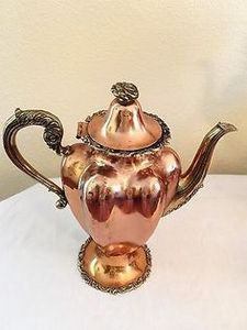 Colección de Alta Calidad Marca TQC, Tetera Moderna de Lujo en Cobre Puro Hecha a Mano, la Mejor Calidad para Uso en Hoteles, Hogares y Restaurantes - Product Image 4