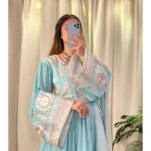 Robe traditionnelle afghane élégante-Broderie exquise Couleurs vibrantes Manches longues Tissu de qualité supérieure Parfait pour les événements culturels - Product Image 4