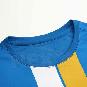 <b>High</b> Quality 100% Polyester Soccer Uniform Kit with Customized Colors & Logo for Adults OEM Service Sports Sets - Product Image 2