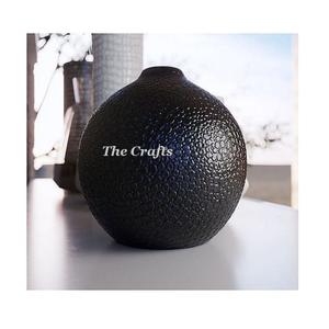 Ensemble de trois tailles de vase à fleurs en métal de couleur noire pour la décoration de la maison et de l'hôtel - Product Image 2