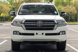 LUXURY RIDE 2021 Cruiser Heritage Edition, Motor V8 de 5.7 Litros, Tracción en las 4 Ruedas, Último Año de la Serie 200 - Product Image 5