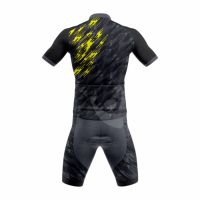 Combinaison de triathlon unisexe respirante personnalisée OEM, natation, cyclisme, course à pied, manches courtes confortables, trisuit haute performance pour le triathlon
