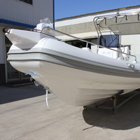 Bateau pneumatique de luxe Zhenbo Hypalon 760 avec certificat CE, coque en V profond, yacht sportif en fibre de verre, pont arrière pour la détente