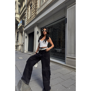 Pantalones Cargo de Gabardina Negros para Mujer - Product Image 3