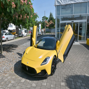 2022 Maserati cupé de lujo más vendido de la marca Maserati con motor turbo de paquete completo, dirección izquierda y asientos de cuero - Product Image 1