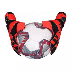 Gants de gardien de but professionnels pour hommes en latex allemand de qualité supérieure, personnalisables, avec sangle de poignet réglable et fermeture auto-agrippante - Product Image 5