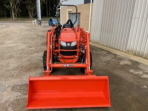 Mini Tractor Usado de 25HP con Motor Kohler, Tractor Agrícola 4x4 - Product Image 4