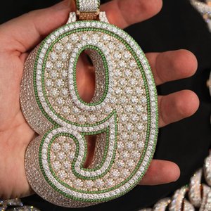 Tùy chỉnh số Mặt dây chuyền | đầy đủ đá ra 925 Sterling Bạc | vvs moissanite kim cương | Màu Xanh lá cây giọng đá | hip hop đồ trang sức - Product Image 1