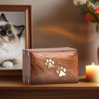 Urnas Pequeñas de Madera Natural de Alta Calidad para Mascotas, Urnas de Cremación de Madera para Perros y Gatos, Venta al por Mayor de Fábrica en Vietnam
