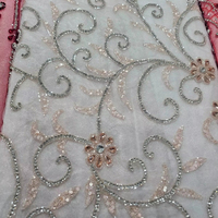 Robes de soirée pour femmes en tissu de dentelle en twill respirant de qualité supérieure, ornées de perles brodées à la main