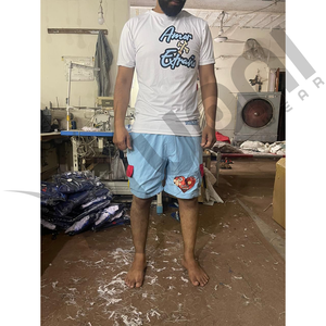 Ensemble de vêtements pour homme en deux pièces respirant 100% coton à manches courtes T-shirt et short de sport délavé à l'acide avec options personnalisables Séchage rapide - Product Image 1