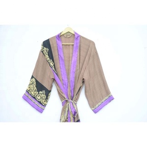 Kimono bohemio de seda, bata de Casa Regal de lujo con estampado Digital - Product Image 4