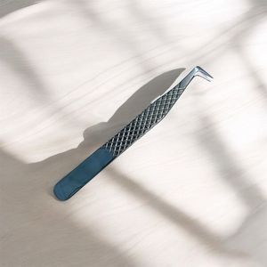 แหนบต่อขนตาสแตนเลสแบบมีโลโก้สั่งทำ 90 องศา |   เครื่องมือต่อขนตาแบบวอลุ่มสำหรับช่างต่อขนตา - Product Image 3