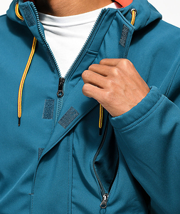 Veste Softshell Personnalisée à Prix de Gros, Veste Softshell Légère pour l'Hiver, Veste Softshell Respirante pour Homme - Product Image 2