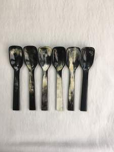 Indian Handmade Horn Spoon New Design <b>with</b> Long <b>Handle</b> High Quality Agate Cutlery Buffalo Horn Spoon in All Sizes Animal Style - Product Image 6