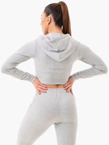Nouveautés Vêtements de sport décontractés avec logo personnalisé Ensemble de survêtements courts 100% coton Short à capuche court 2 pièces de haute qualité pour femmes - Product Image 2