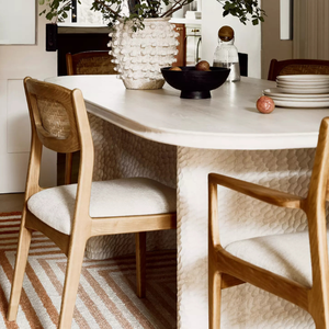 Silla de Comedor Moderna de Madera de Teca con Respaldo Ovalado de Ratán y Asiento Tapizado para Apartamentos y Cafeterías - Product Image 1