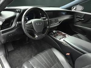 Lexus LS 500 Base 2018, Volante a la Izquierda, Emisión Euro IV, 5 Plazas - Product Image 4