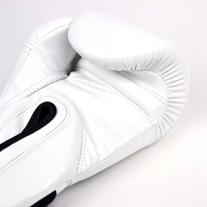 Guantes de Boxeo Muay Thai Fairtex de Diseño Personalizado, Entrenamiento de Alta Calidad, Estilo Mexicano, Cuero Blanco, Dedos Completos - Product Image 5