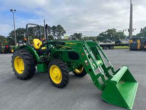 Tractor John Deeree 5056E Maquinaria y equipo agrícola - Product Image 5