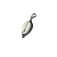Pendentif classique fait main pour femme, en coquillage de cauris naturel de haute qualité, serti en argent sterling 925, modèle Krittika