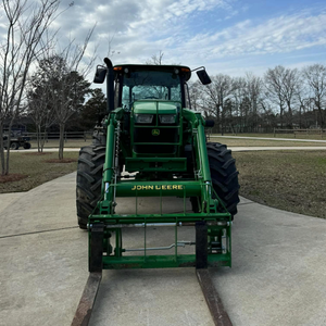 Achat de tracteurs de machines agricoles John Deeere 6105E en stock livraison rapide garantie pour les agriculteurs ayant besoin de biens - Product Image 2