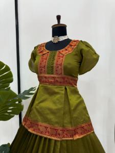 Top y parte inferior del diseñador del desgaste hermoso del partido - Product Image 4