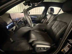 Usado 2024 B * MW i5 M60 - Product Image 3