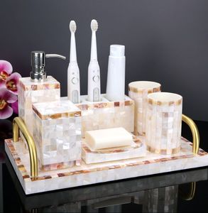 Juegos de Baño de MDF y Vidrio M.O.P. Hechos a Mano de Alta Calidad para Hogares, Restaurantes y Hoteles en India por QUALITY ENTERPRISES - Product Image 2