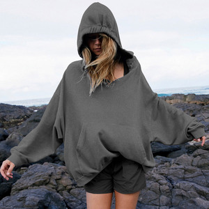 Pull à capuche régulier à col en V pour femmes couleur unie à manches longues léger sweat ample avec poche grande taille hiver - Product Image 2