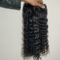 100% Raw barato pura mujer joven virgen natural paquetes rizado proveedor color negro indio fabricación templo extensiones de cabello humano