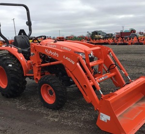 Tracteur BX1880 2021 70 CV 4RM à transmission par engrenages pour usage agricole avec moteur, boîte de vitesses et pompe – Haute productivité disponible à la vente - Product Image 5