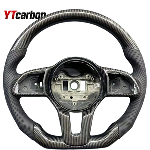 Volante de Fibra de Carbono Personalizado YTcarbon con Detalles en Carbono Rojo y Cuero Perforado para <span class=keywords><strong>AMG</strong></span> W177, Volante de Alto Rendimiento - Product Image 2
