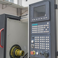 Tour CNC à banc incliné avec capacité de barre de 45 mm et tourelle servo pour raccords hydrauliques et broches de précision