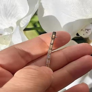 Nueva llegada Pulsera de tenis para mujer de alta calidad 10K Oro amarillo Moissanite Diamond - Product Image 4