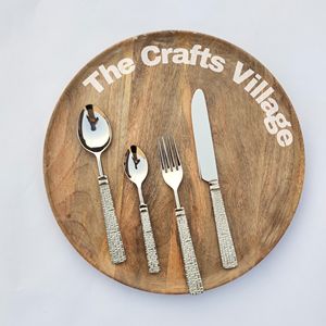 Ensemble de couverts en laiton doré, design simple pour une table de salle à manger rustique et traditionnelle, idéal pour un usage quotidien et les fêtes - Product Image 4