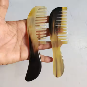 Peigne en corne de buffle fait main naturel antistatique dents lisses pour la croissance des cheveux barbe toilettage doux par l'artisanat croissant - Product Image 2