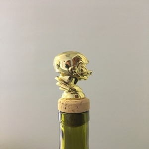 Tapón de botella de metal artesanal H.M.A para base de corcho de vino pieza terminada a mano para decoración de bar y cierre clásico - Product Image 1